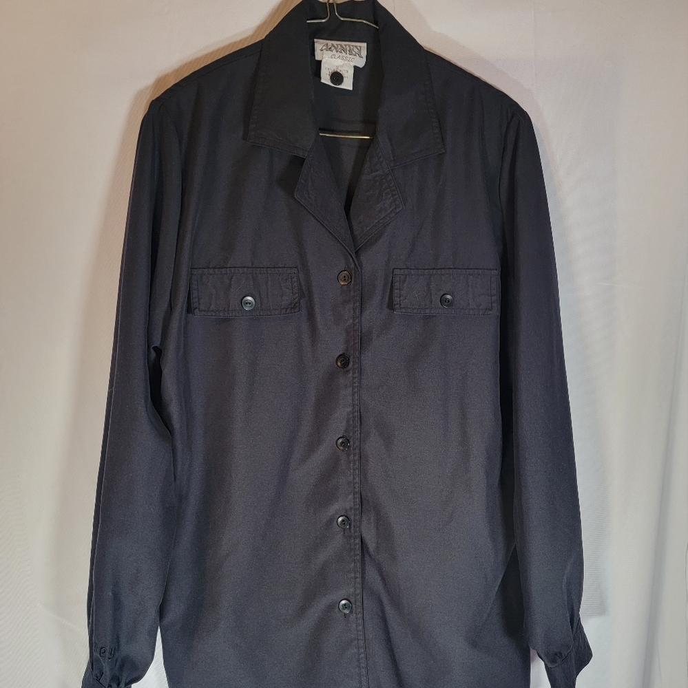 Anney black button up blouse